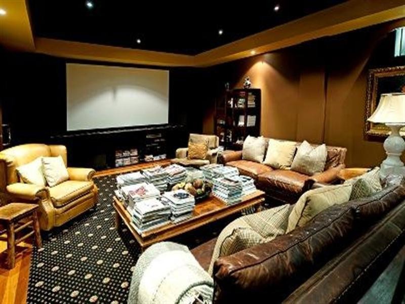 3118 Riverleigh Drive, Hope Island QLD 4212