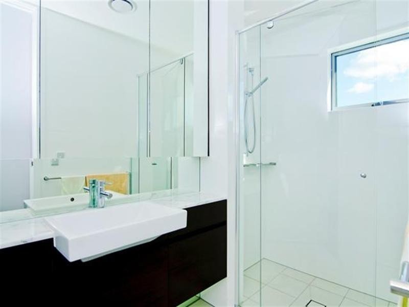 7530 Springfield Drive, Hope Island QLD 4212