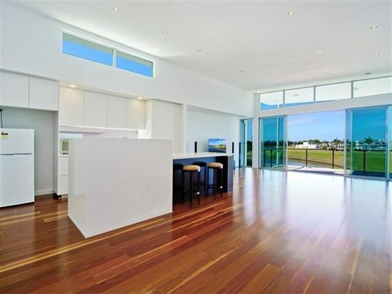 7530 Springfield Drive, Hope Island QLD 4212