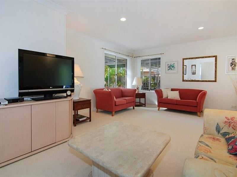 10 Glenwater Crescent, Helensvale QLD 4212