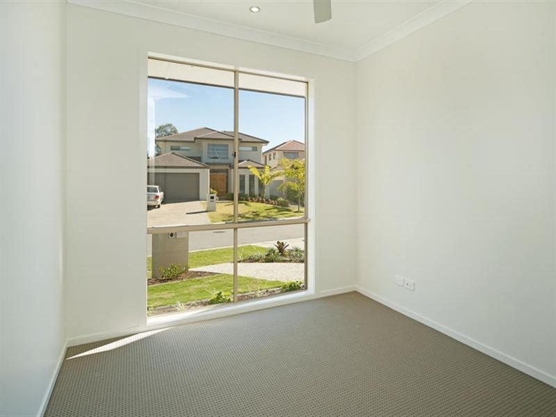 9139 Peter Senior Drive, Hope Island QLD 4212