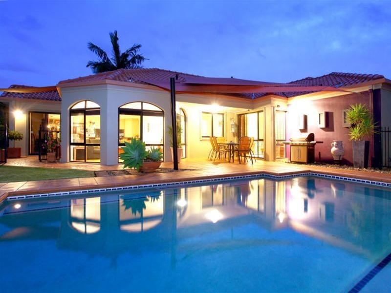 17 Eastbank Terrace, Helensvale QLD 4212