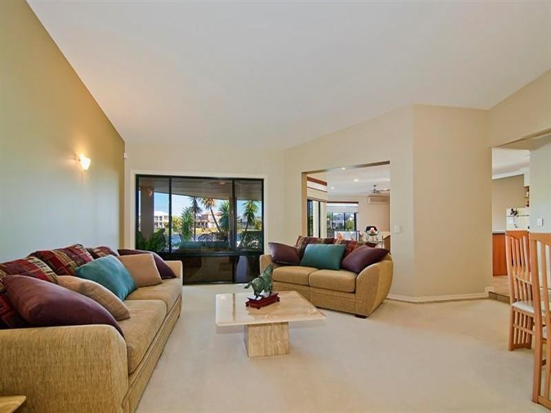 44 The Peninsula, Helensvale QLD 4212