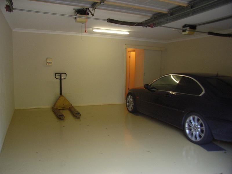 38 John Lund Drive, Hope Island QLD 4212