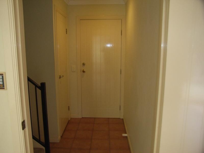 38 John Lund Drive, Hope Island QLD 4212