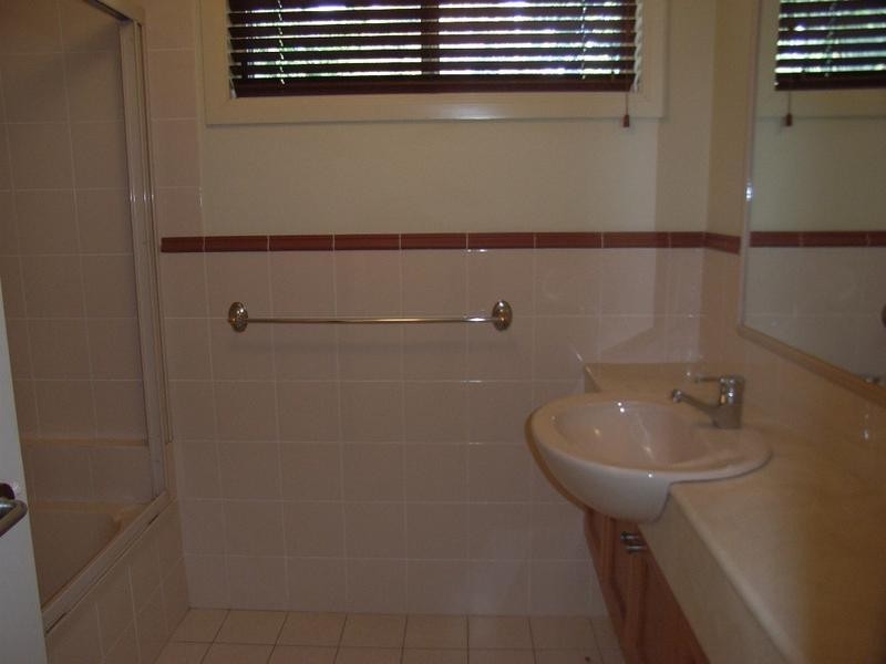 38 John Lund Drive, Hope Island QLD 4212