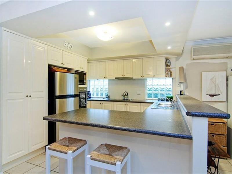 5 Parkwater Point, Helensvale QLD 4212