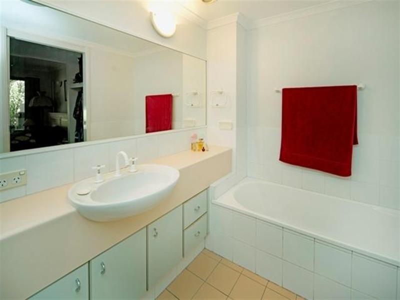 12/19 Santa Barbara Road, Hope Island QLD 4212