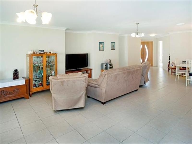 32 Sundew Crescent, Upper Coomera QLD 4209