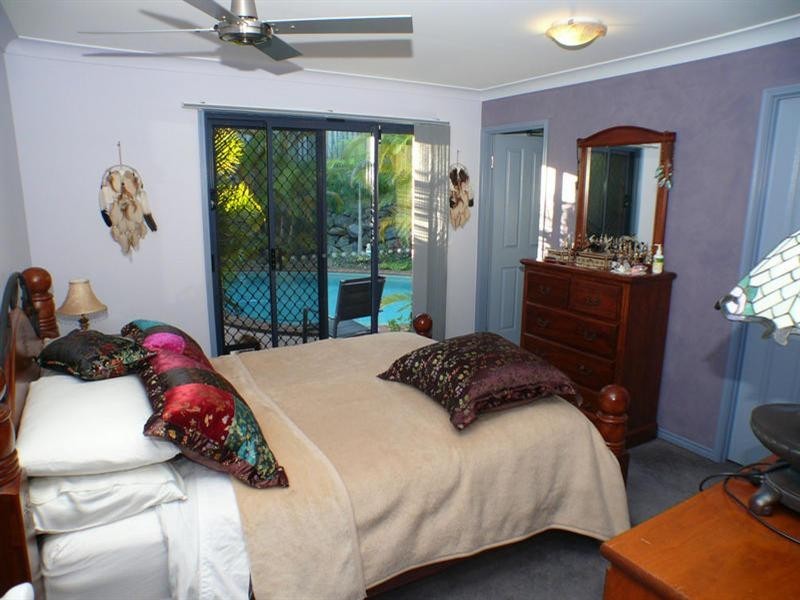 11 Equador Court, Pacific Pines QLD 4211