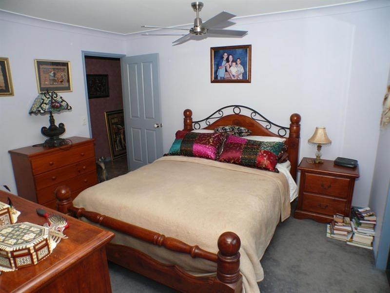 11 Equador Court, Pacific Pines QLD 4211