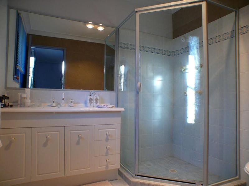 11 Equador Court, Pacific Pines QLD 4211