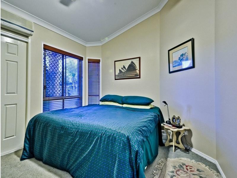 2 Parkwater Point, Helensvale QLD 4212