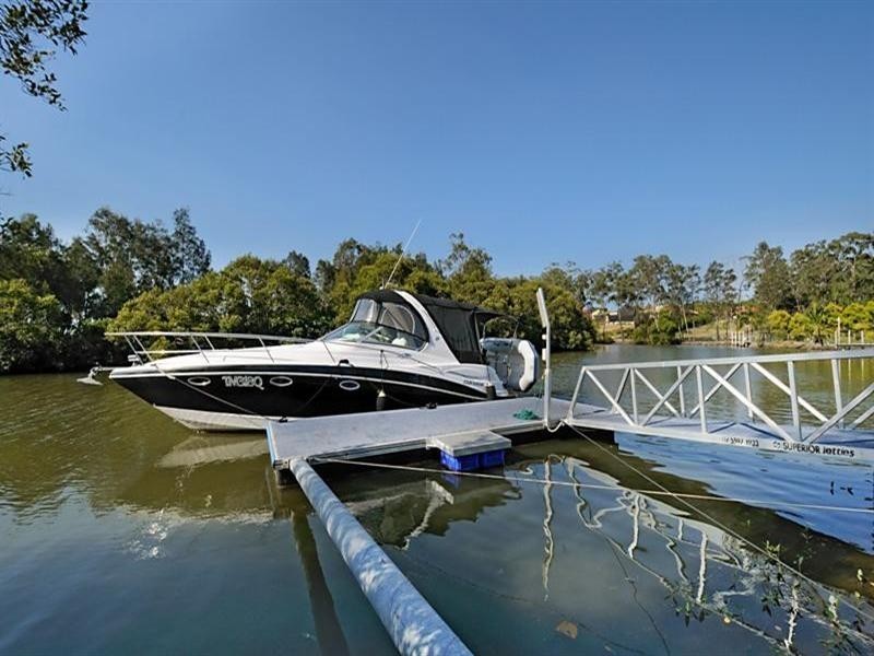 17 Gwydir Court, Riverdowns, Helensvale QLD 4212