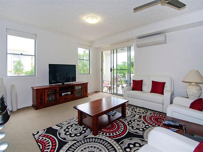 811/74 Sheehan Avenue, Hope Island QLD 4212