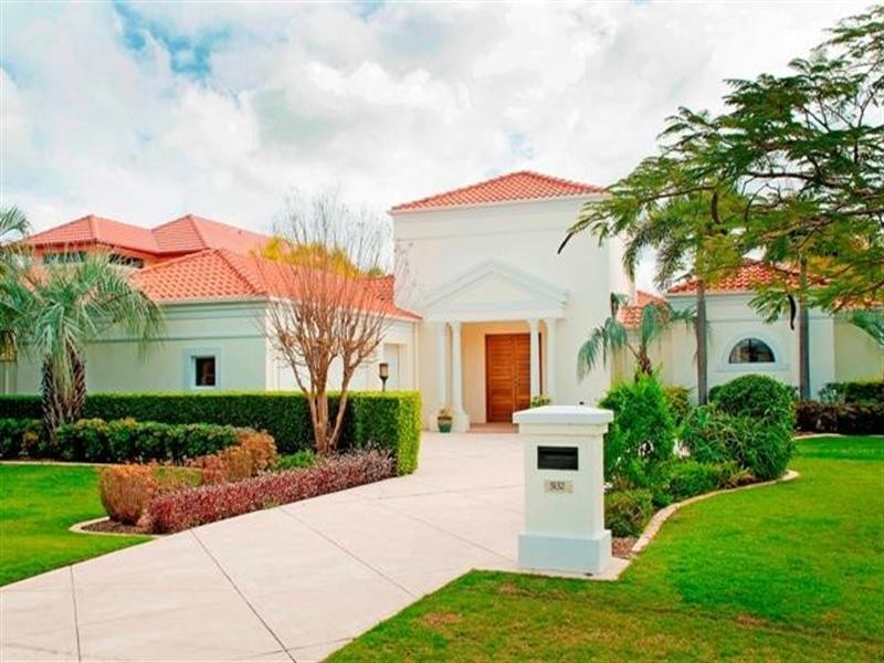 3132 Riverleigh Drive, Hope Island QLD 4212