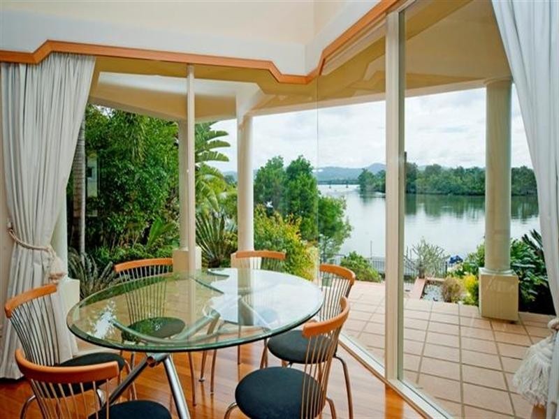 3132 Riverleigh Drive, Hope Island QLD 4212