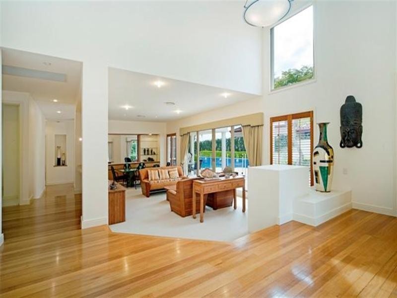 3132 Riverleigh Drive, Hope Island QLD 4212