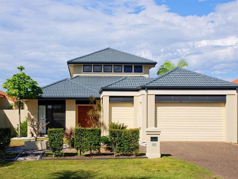 2142 Beaufort Way, Hope Island QLD 4212
