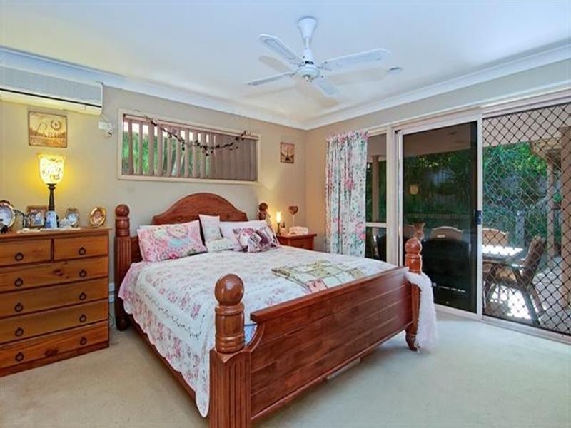 15 Jingella Street, Hope Island QLD 4212