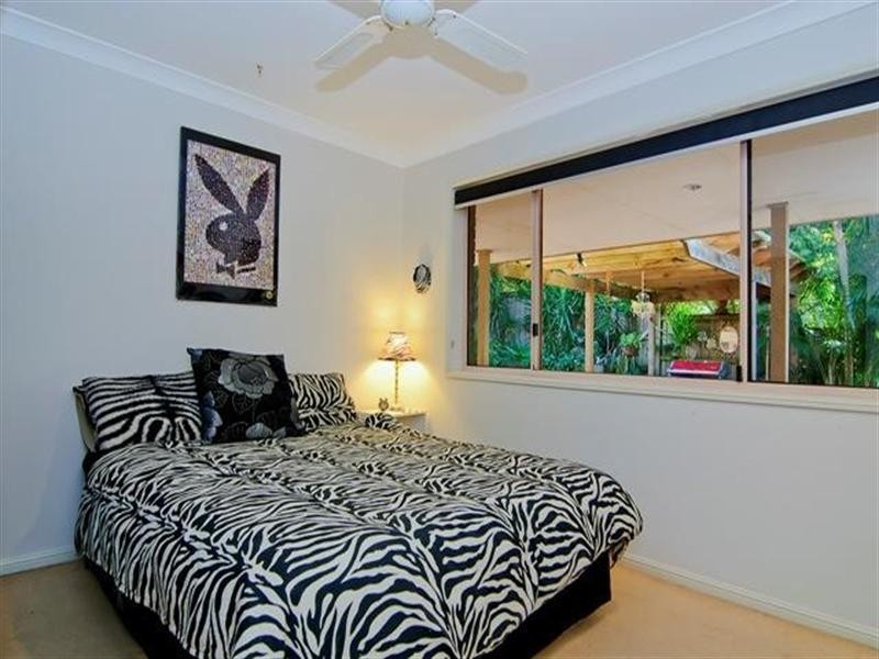 15 Jingella Street, Hope Island QLD 4212