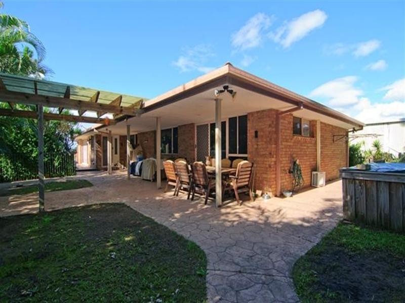 15 Jingella Street, Hope Island QLD 4212