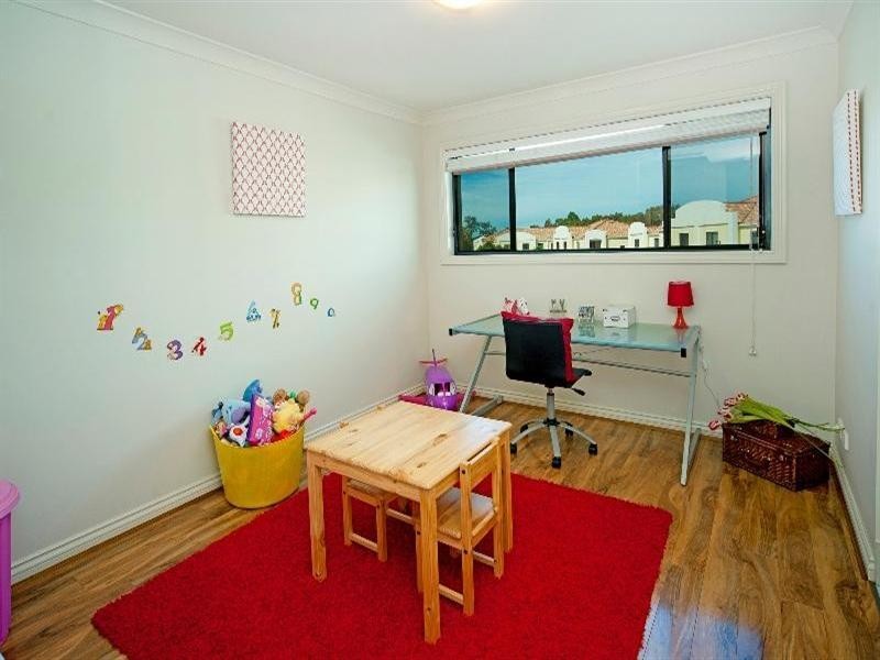 8849 Magnolia Drive East, Hope Island QLD 4212