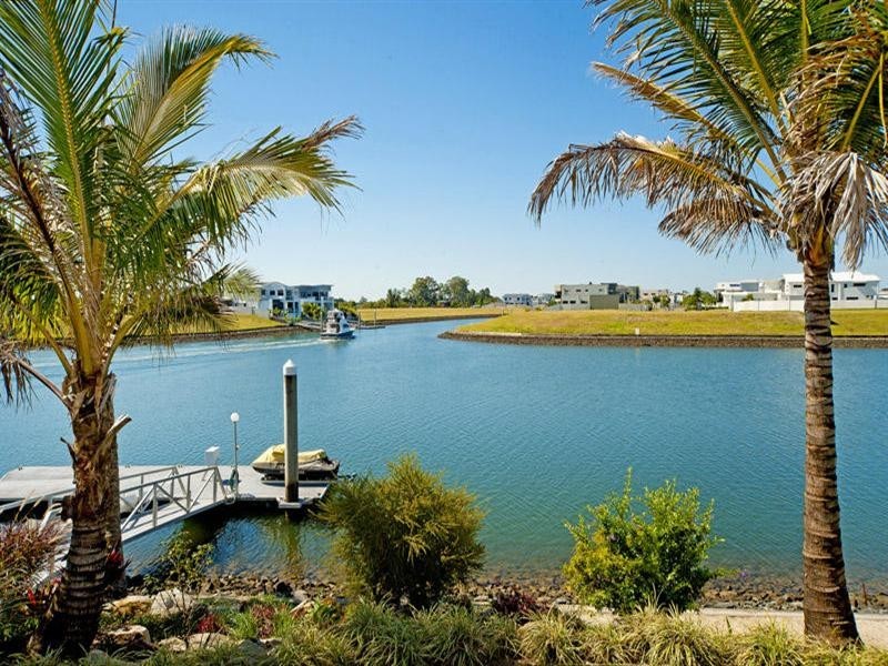 29 Ferrymans Court, Helensvale QLD 4212