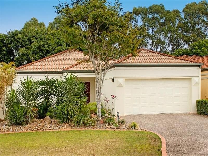 8382 Magnolia Drive, Hope Island QLD 4212