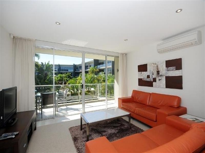 2210/2 Activa Way, Hope Island QLD 4212