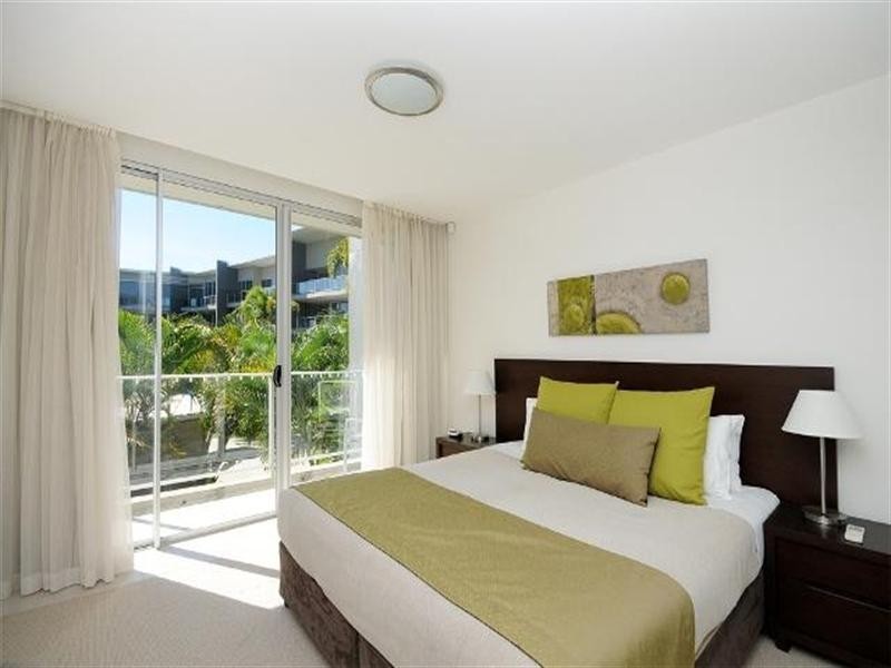 2210/2 Activa Way, Hope Island QLD 4212