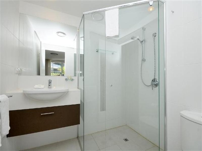 2210/2 Activa Way, Hope Island QLD 4212