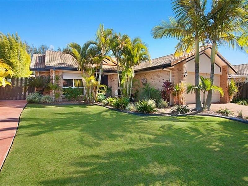 18 Rosswood Court, Helensvale QLD 4212