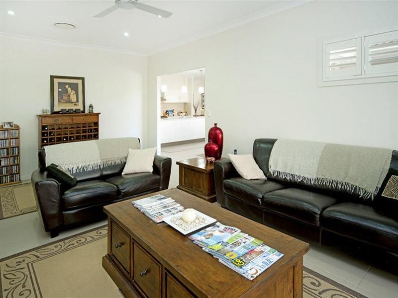 2572 Cressbrook Drive, Hope Island QLD 4212