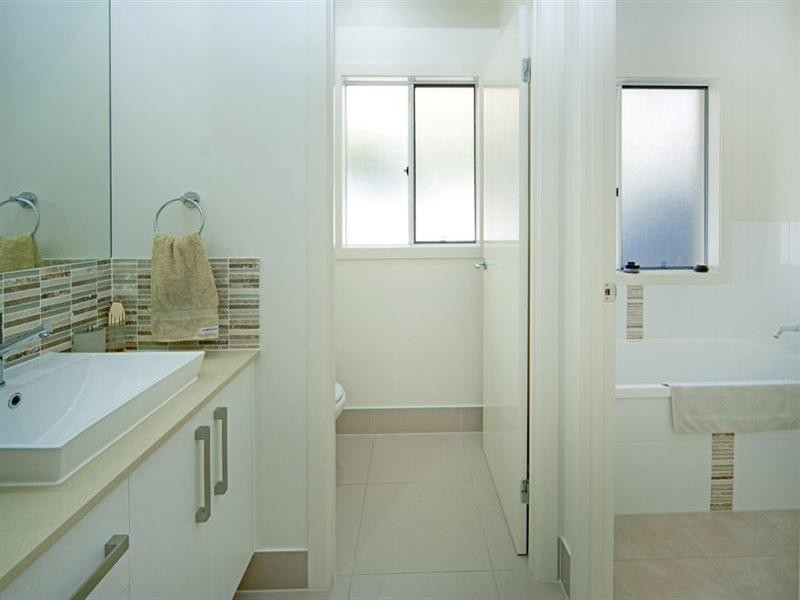 2572 Cressbrook Drive, Hope Island QLD 4212