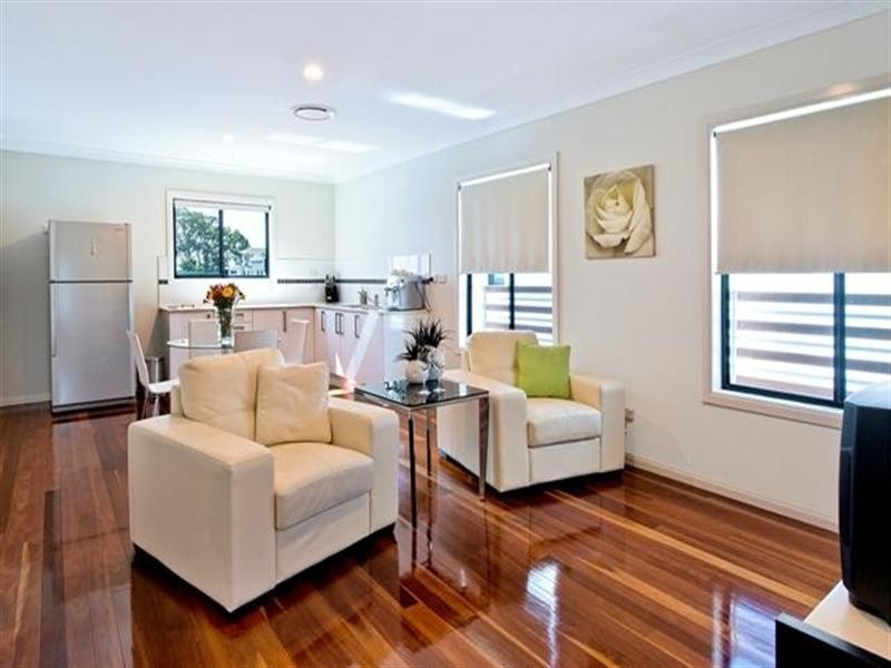 10 Harbourvue Court, Helensvale QLD 4212