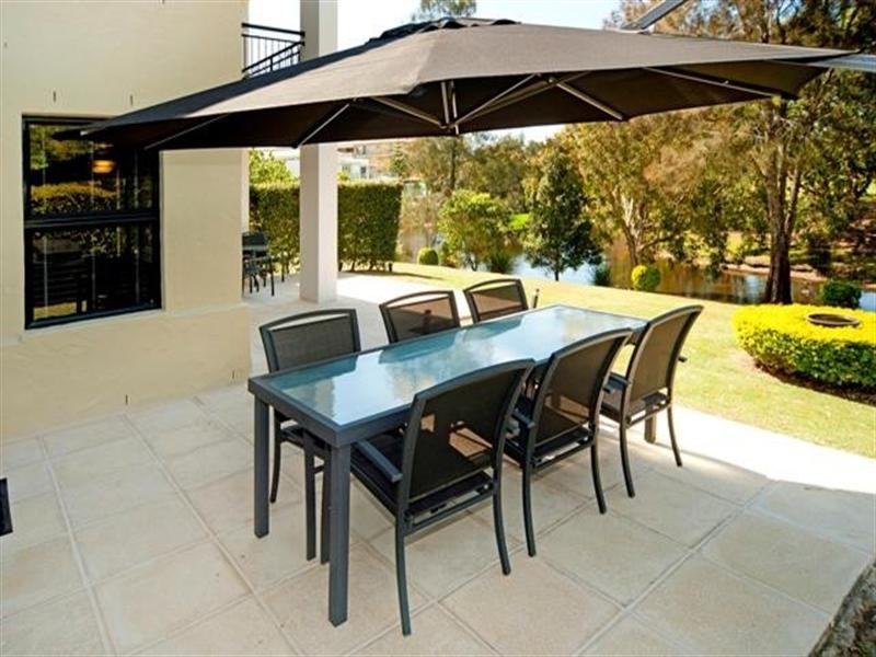 8887 Magnolia Drive East, Hope Island QLD 4212