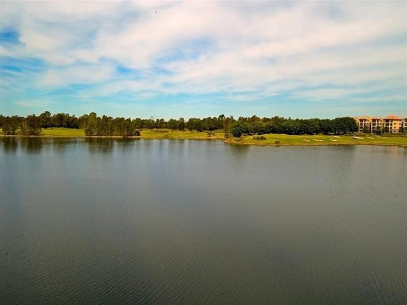 6081 Lugano Drive, Hope Island QLD 4212