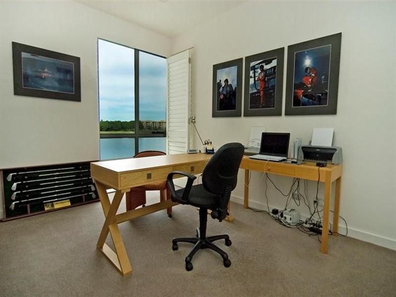 6081 Lugano Drive, Hope Island QLD 4212