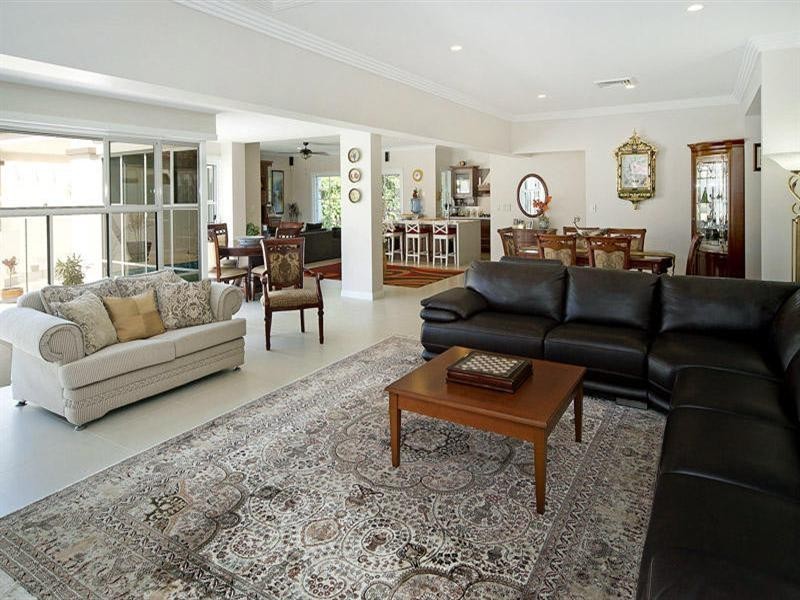 1616 Rosebank Way, Hope Island QLD 4212