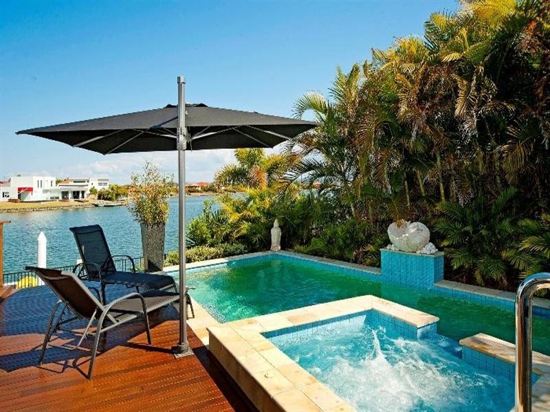 64 The Peninsula, Helensvale QLD 4212