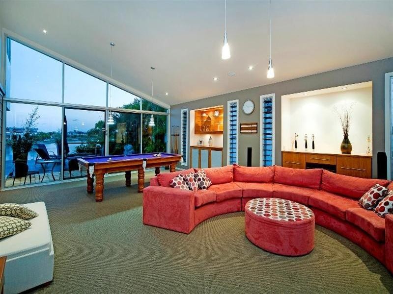 64 The Peninsula, Helensvale QLD 4212
