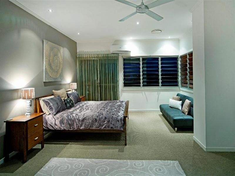 64 The Peninsula, Helensvale QLD 4212
