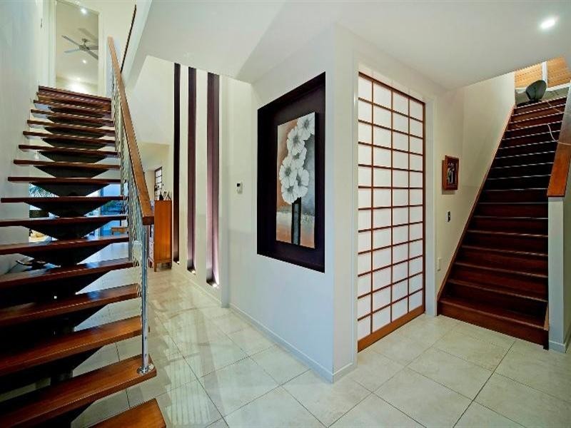 64 The Peninsula, Helensvale QLD 4212