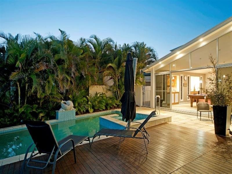 64 The Peninsula, Helensvale QLD 4212