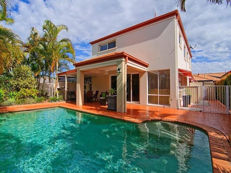 12 Ken Crescent, Helensvale QLD 4212