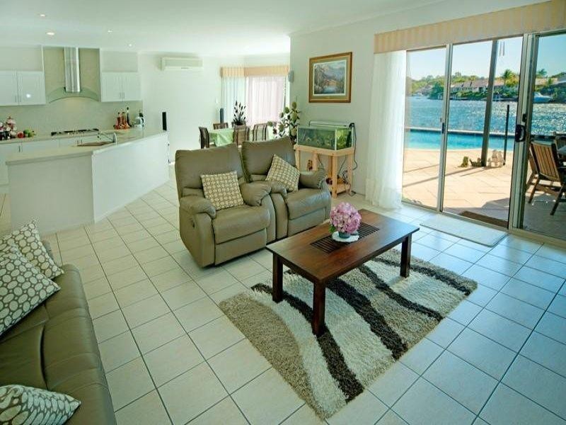 13 Westlake Court, Helensvale QLD 4212