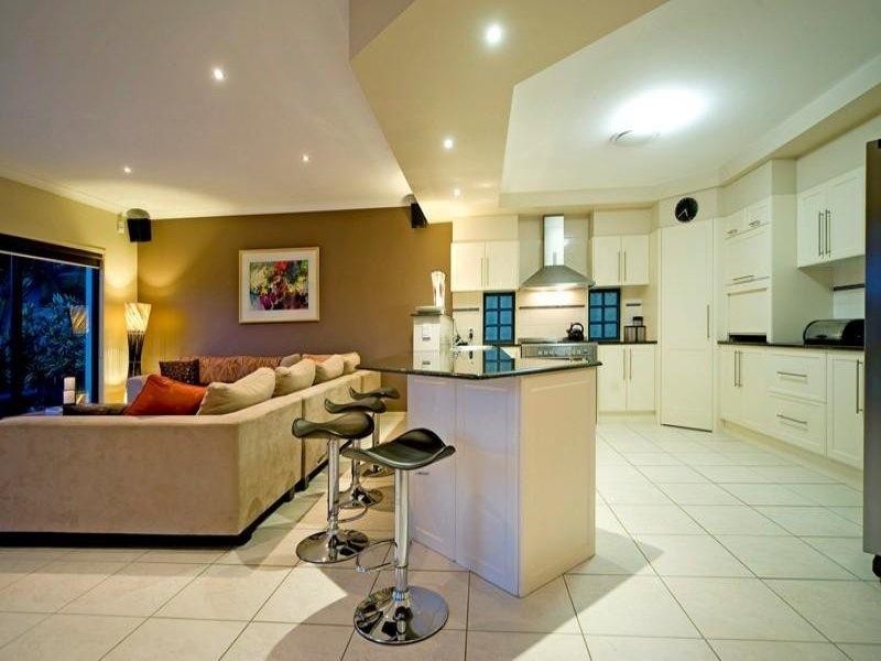 2138 Beaufort Way, Hope Island QLD 4212