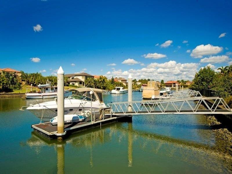 2138 Beaufort Way, Hope Island QLD 4212