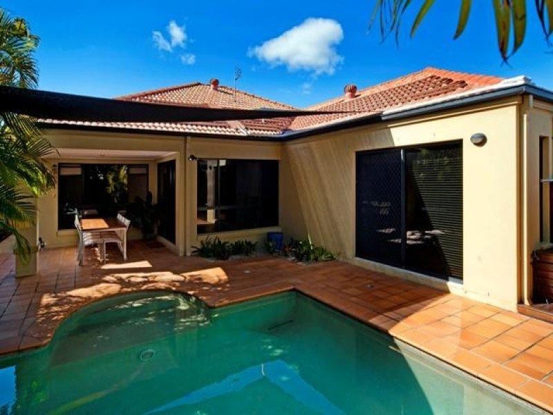 14 Ken Crescent, Helensvale QLD 4212
